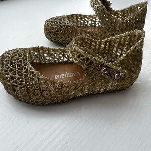 Mini Melissa, Gold, Toddler. Size 7